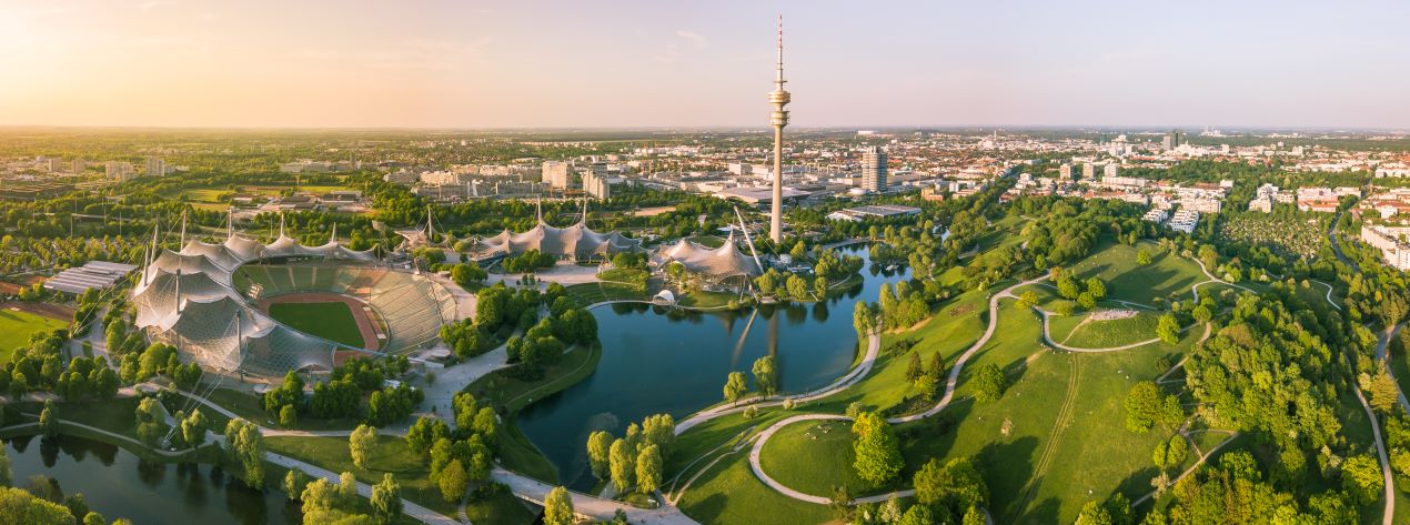 Luftaufnahme des Olympiaparks in München, ein beliebter Veranstaltungsort für Kampfsport-Events