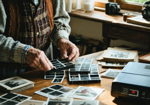 Jetzt noch vor dem Herbst: So digitalisieren Sie Ihre Negativfilme sicher und bewahren Ihre Schätze für die Ewigkeit